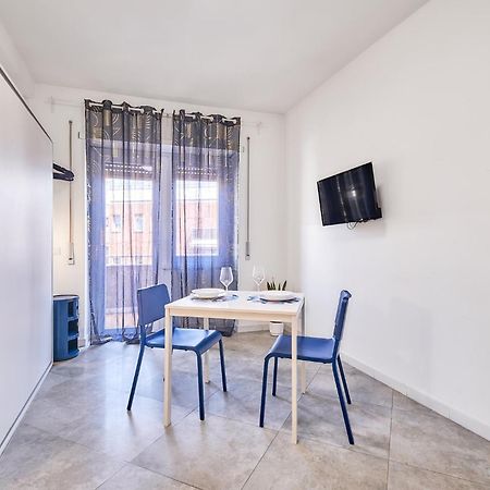 4 Level Lägenhet Rom Exteriör bild