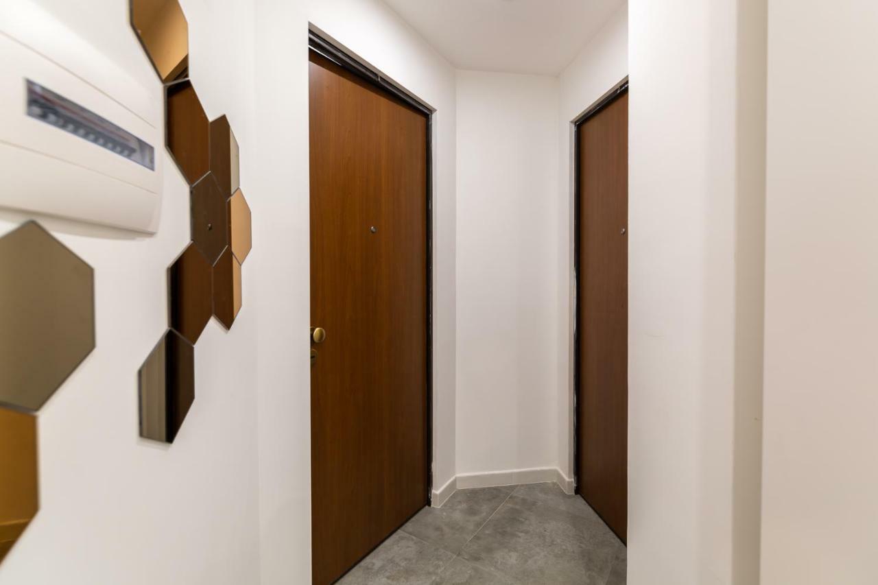 4 Level Lägenhet Rom Exteriör bild